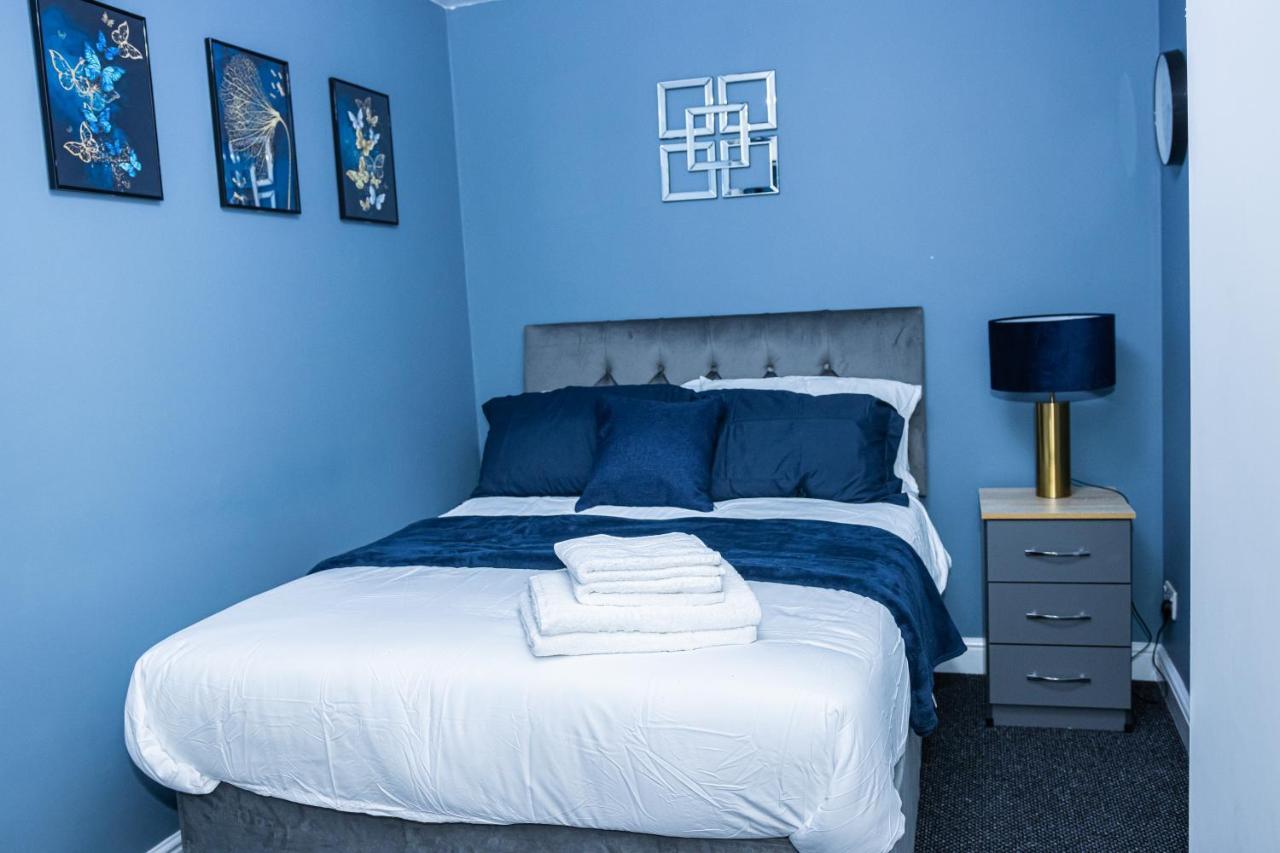 Lush Lodge -Home Away In Telford, For Contractors, Families, Group Of Friends, Long Term Stays Dış mekan fotoğraf