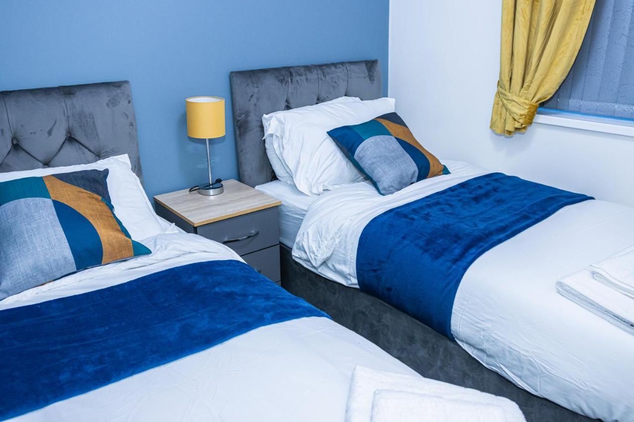Lush Lodge -Home Away In Telford, For Contractors, Families, Group Of Friends, Long Term Stays Dış mekan fotoğraf